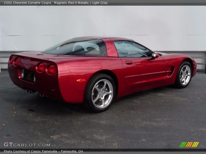 Magnetic Red II Metallic / Light Gray 2002 Chevrolet Corvette Coupe