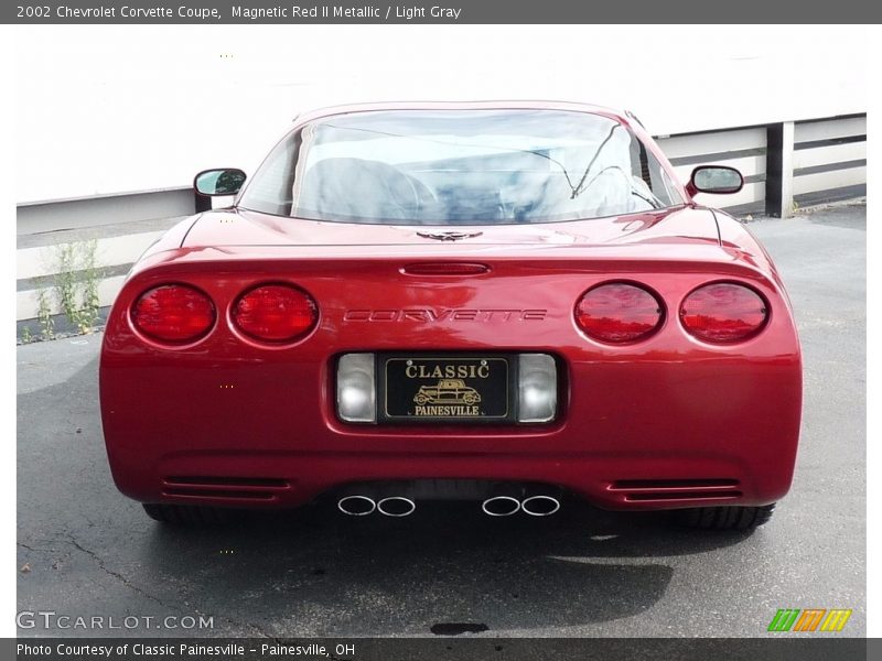 Magnetic Red II Metallic / Light Gray 2002 Chevrolet Corvette Coupe