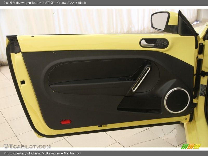 Door Panel of 2016 Beetle 1.8T SE