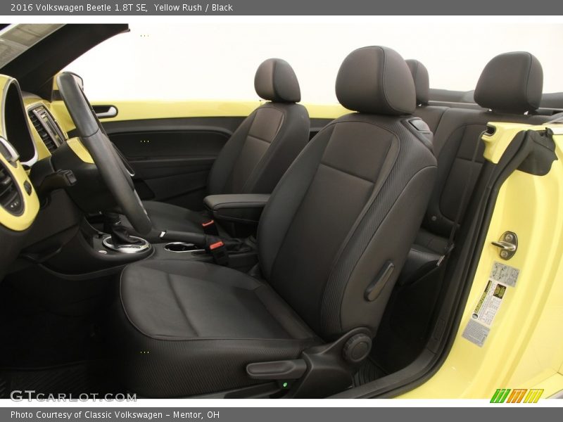 Front Seat of 2016 Beetle 1.8T SE