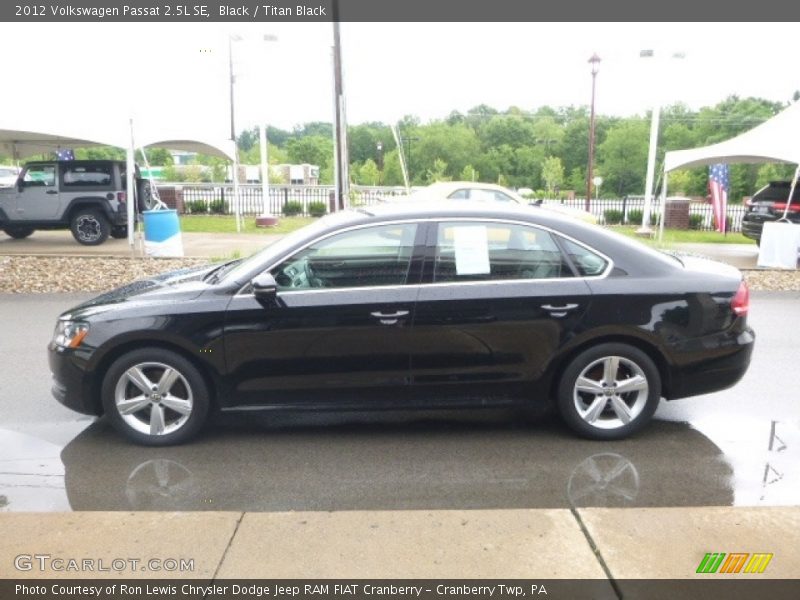 Black / Titan Black 2012 Volkswagen Passat 2.5L SE
