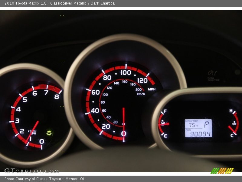 Classic Silver Metallic / Dark Charcoal 2010 Toyota Matrix 1.8