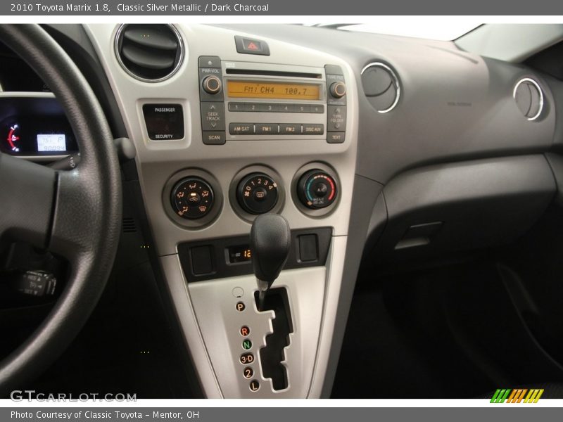 Classic Silver Metallic / Dark Charcoal 2010 Toyota Matrix 1.8