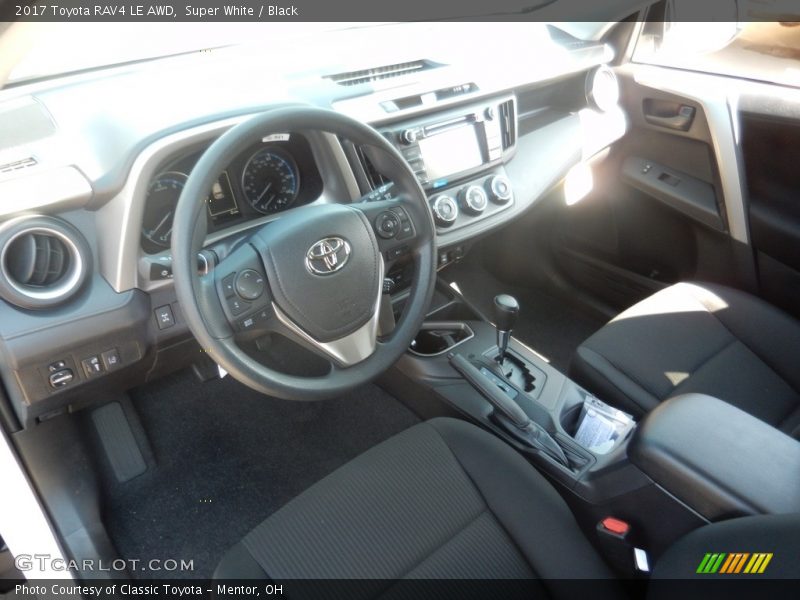 Super White / Black 2017 Toyota RAV4 LE AWD