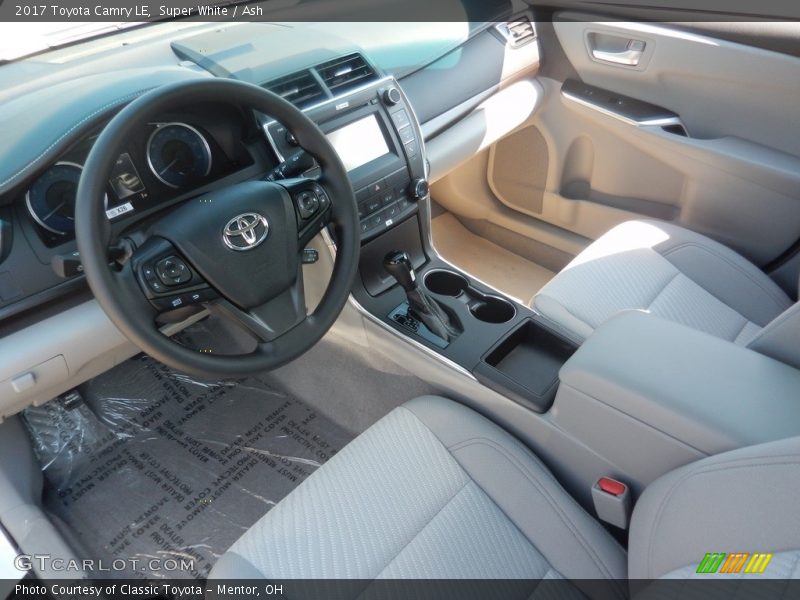 Super White / Ash 2017 Toyota Camry LE