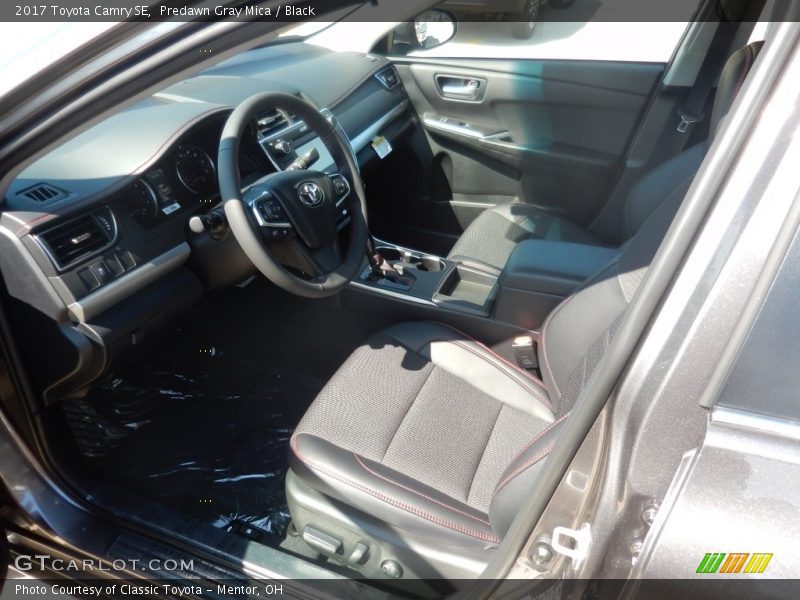 Predawn Gray Mica / Black 2017 Toyota Camry SE