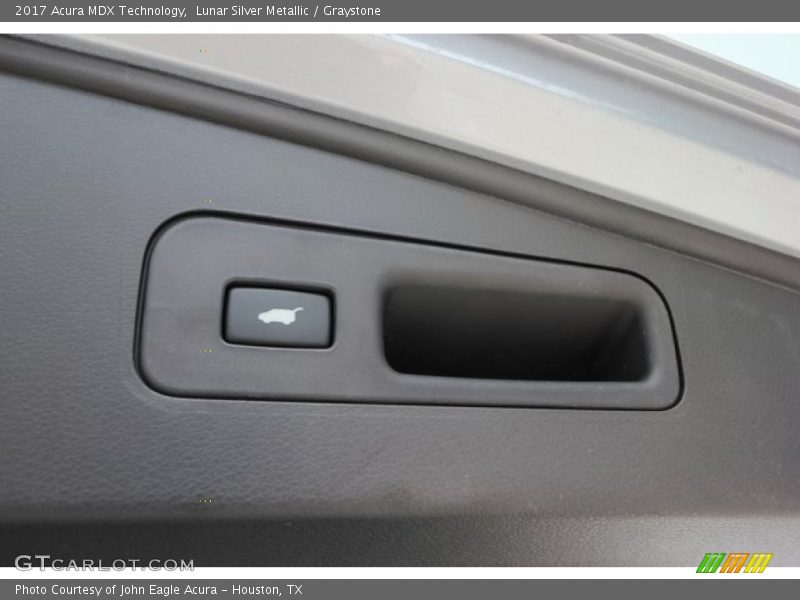 Lunar Silver Metallic / Graystone 2017 Acura MDX Technology