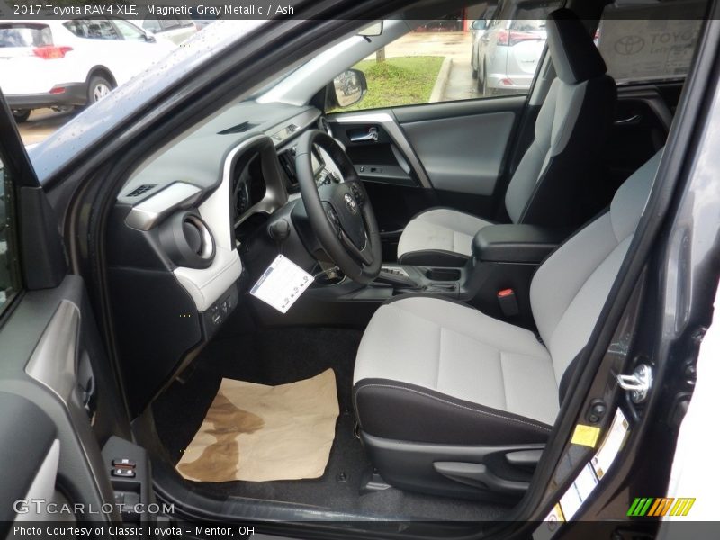 Magnetic Gray Metallic / Ash 2017 Toyota RAV4 XLE