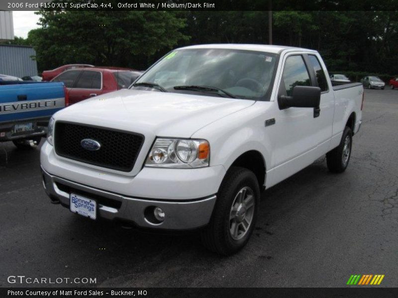 Oxford White / Medium/Dark Flint 2006 Ford F150 XLT SuperCab 4x4