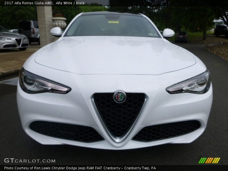 Alfa White / Black 2017 Alfa Romeo Giulia AWD
