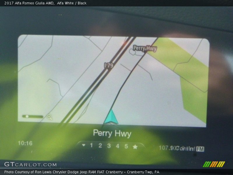 Alfa White / Black 2017 Alfa Romeo Giulia AWD