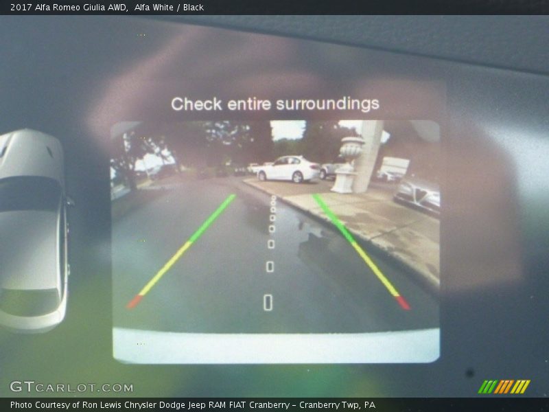Alfa White / Black 2017 Alfa Romeo Giulia AWD