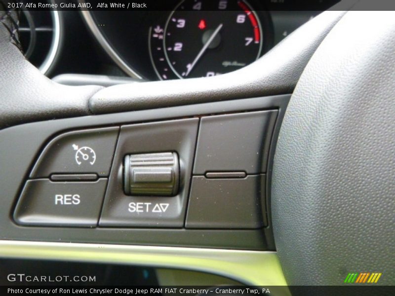 Alfa White / Black 2017 Alfa Romeo Giulia AWD