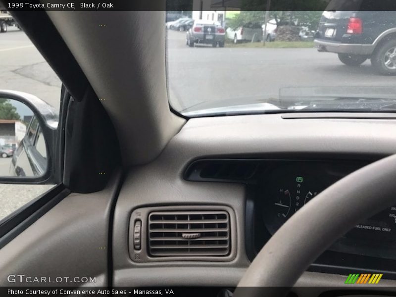 Black / Oak 1998 Toyota Camry CE