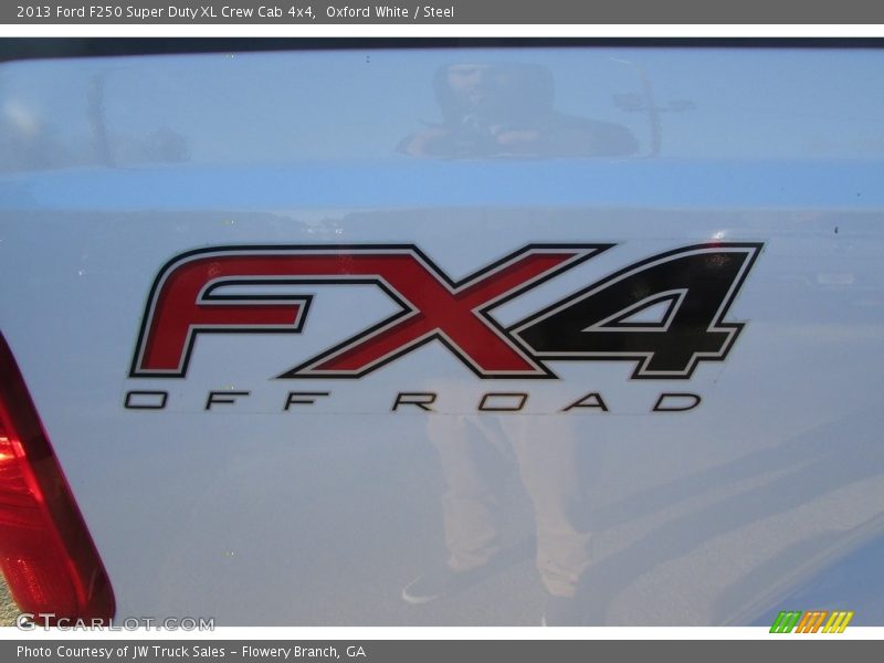Oxford White / Steel 2013 Ford F250 Super Duty XL Crew Cab 4x4