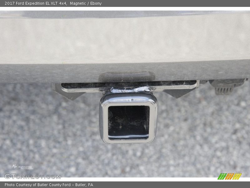 Magnetic / Ebony 2017 Ford Expedition EL XLT 4x4