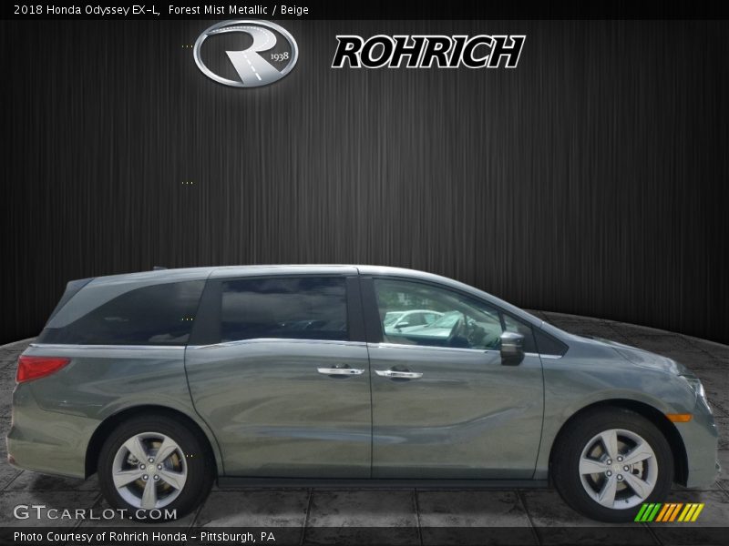 Forest Mist Metallic / Beige 2018 Honda Odyssey EX-L