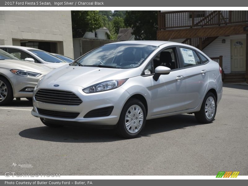 Ingot Silver / Charcoal Black 2017 Ford Fiesta S Sedan