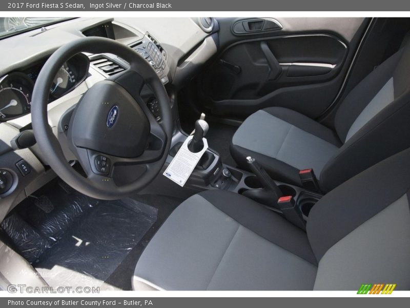 Ingot Silver / Charcoal Black 2017 Ford Fiesta S Sedan
