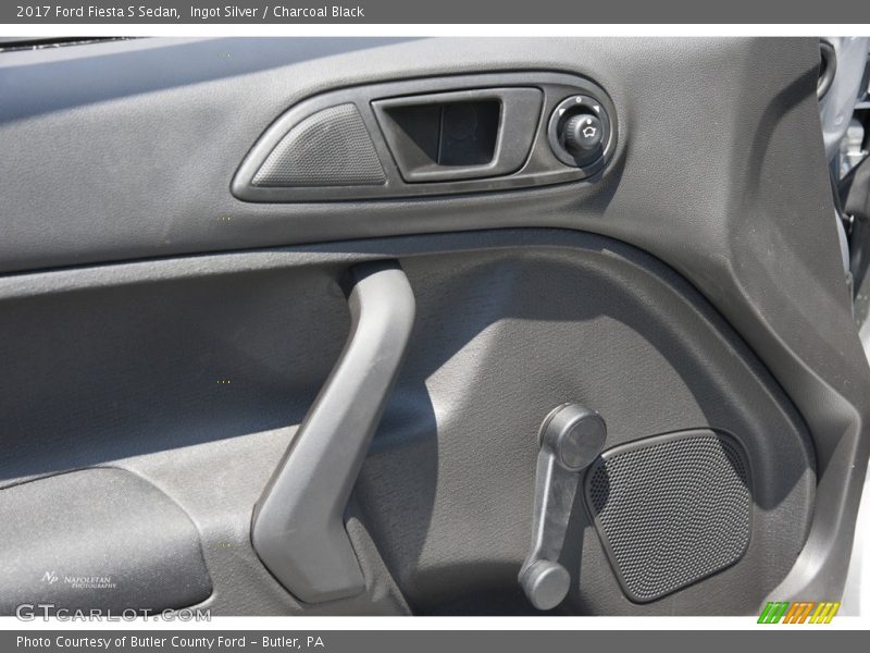 Ingot Silver / Charcoal Black 2017 Ford Fiesta S Sedan