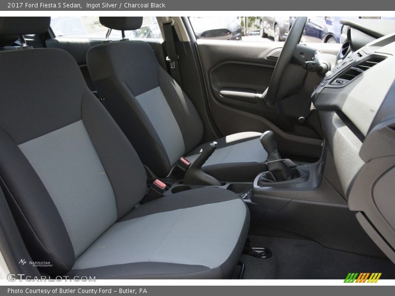 Ingot Silver / Charcoal Black 2017 Ford Fiesta S Sedan