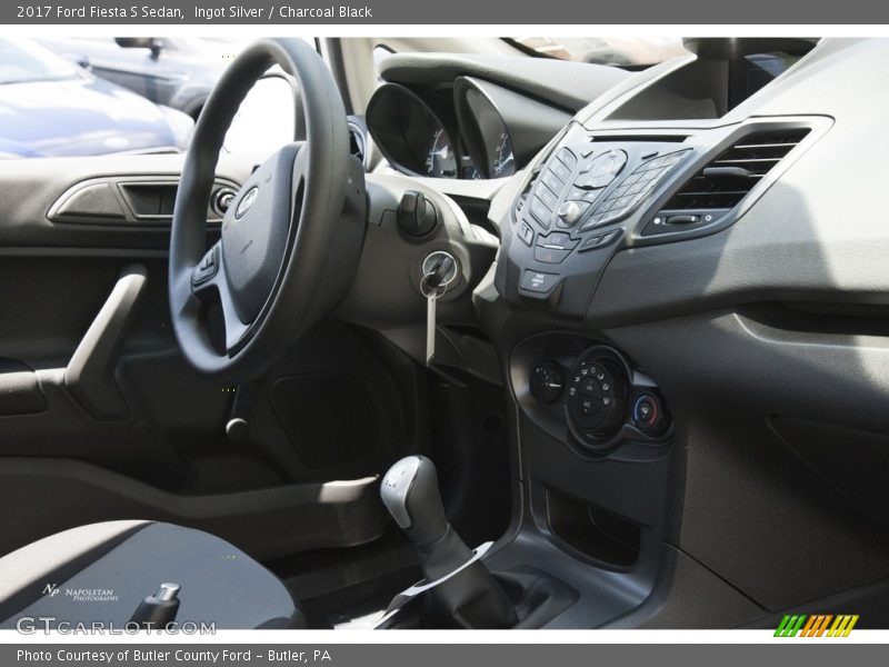Ingot Silver / Charcoal Black 2017 Ford Fiesta S Sedan