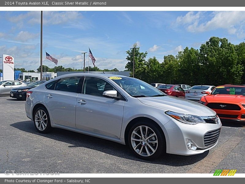 Classic Silver Metallic / Almond 2014 Toyota Avalon XLE