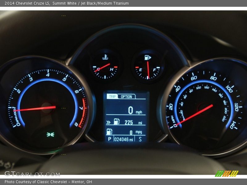 Summit White / Jet Black/Medium Titanium 2014 Chevrolet Cruze LS