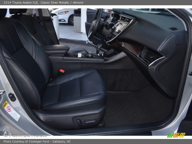 Classic Silver Metallic / Almond 2014 Toyota Avalon XLE