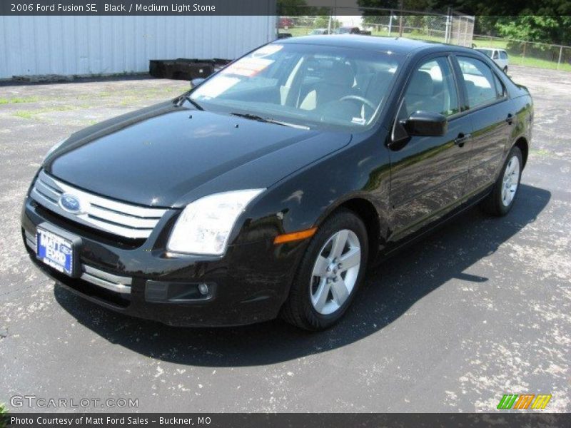 Black / Medium Light Stone 2006 Ford Fusion SE