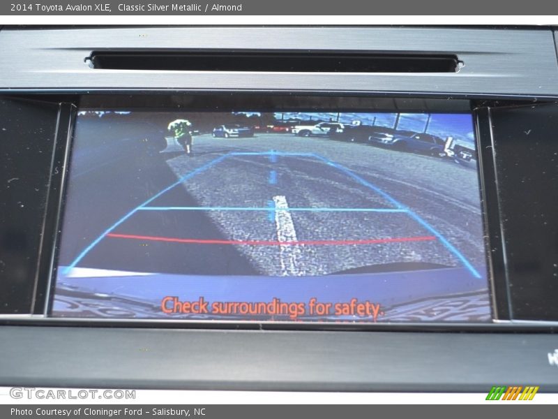 Classic Silver Metallic / Almond 2014 Toyota Avalon XLE