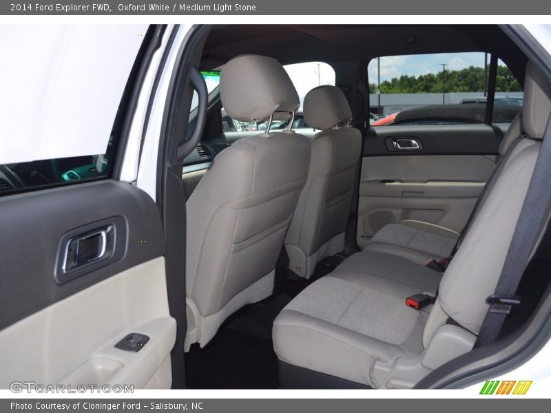 Oxford White / Medium Light Stone 2014 Ford Explorer FWD