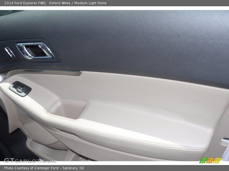 Oxford White / Medium Light Stone 2014 Ford Explorer FWD