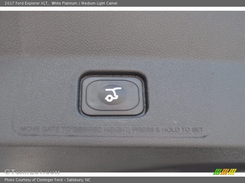 White Platinum / Medium Light Camel 2017 Ford Explorer XLT