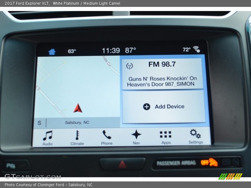 White Platinum / Medium Light Camel 2017 Ford Explorer XLT