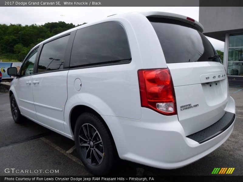 White Knuckle / Black 2017 Dodge Grand Caravan SE