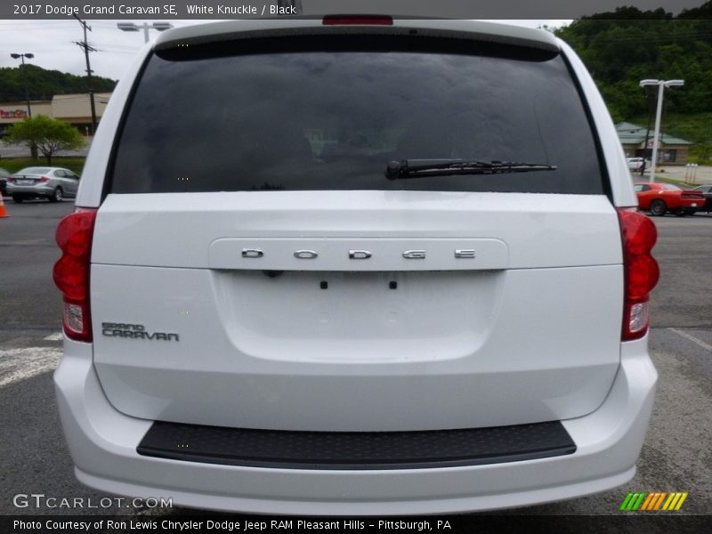 White Knuckle / Black 2017 Dodge Grand Caravan SE