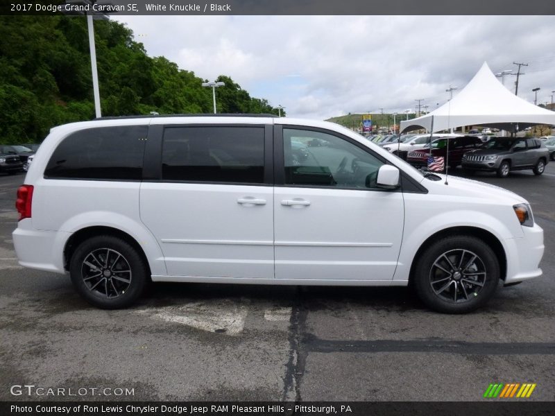 White Knuckle / Black 2017 Dodge Grand Caravan SE