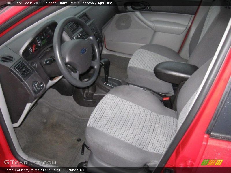 Infra-Red / Charcoal/Light Flint 2007 Ford Focus ZX4 SE Sedan