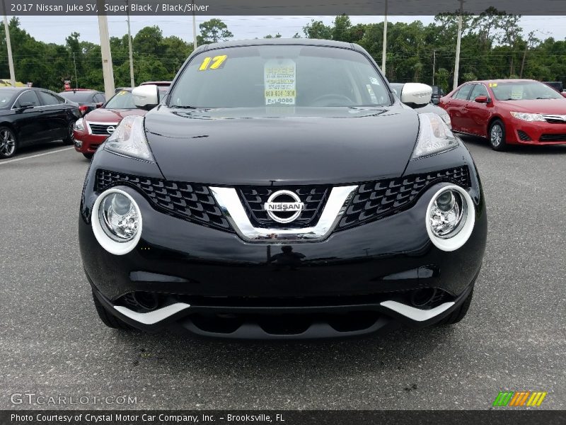 Super Black / Black/Silver 2017 Nissan Juke SV