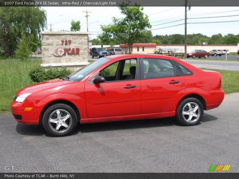 Infra-Red / Charcoal/Light Flint 2007 Ford Focus ZX4 SE Sedan