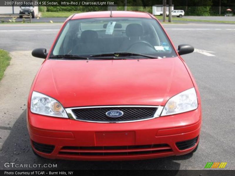 Infra-Red / Charcoal/Light Flint 2007 Ford Focus ZX4 SE Sedan