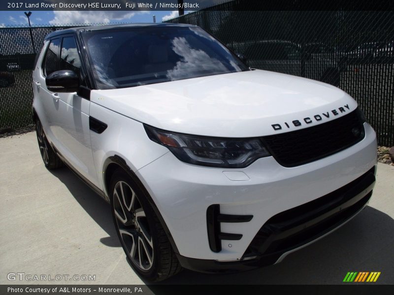 Fuji White / Nimbus/Black 2017 Land Rover Discovery HSE Luxury