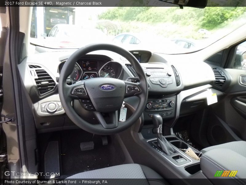 Magnetic / Charcoal Black 2017 Ford Escape SE 4WD