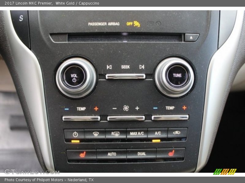 White Gold / Cappuccino 2017 Lincoln MKC Premier