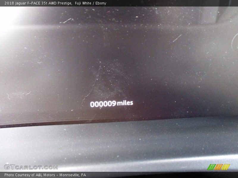 Fuji White / Ebony 2018 Jaguar F-PACE 35t AWD Prestige