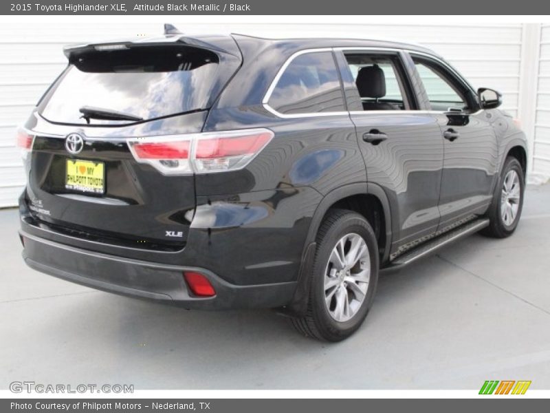 Attitude Black Metallic / Black 2015 Toyota Highlander XLE