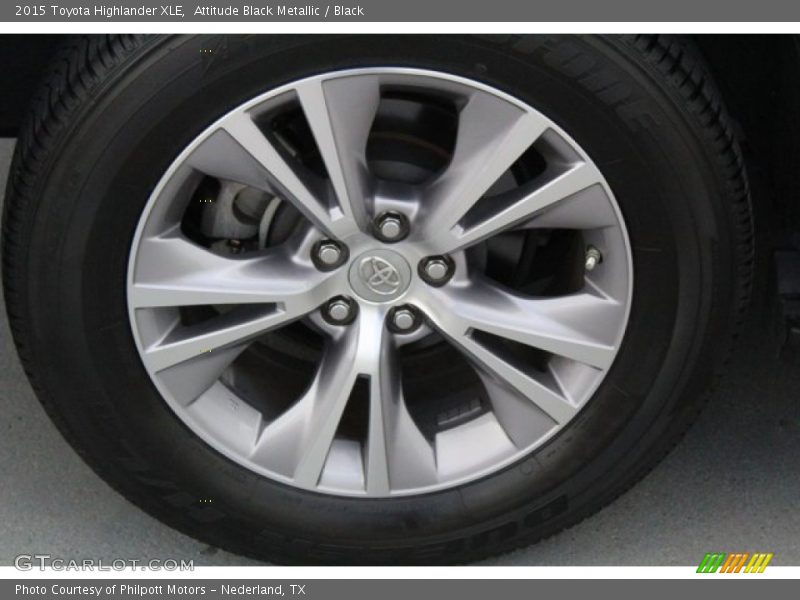 Attitude Black Metallic / Black 2015 Toyota Highlander XLE