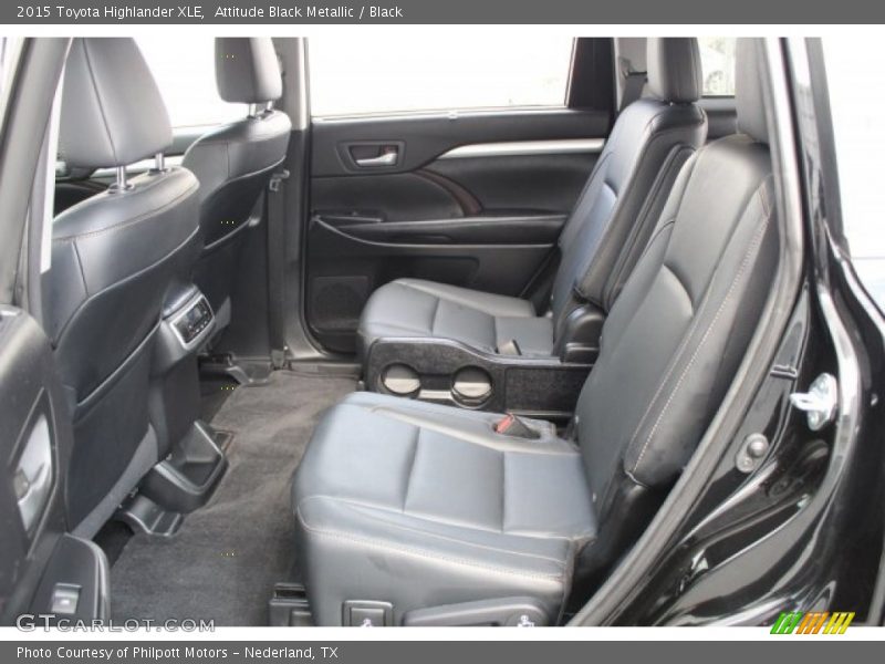 Attitude Black Metallic / Black 2015 Toyota Highlander XLE