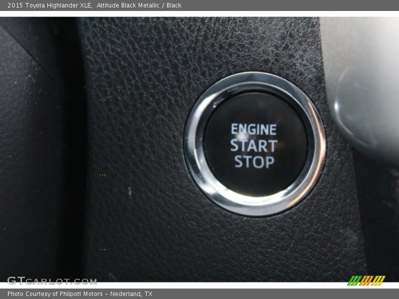 Attitude Black Metallic / Black 2015 Toyota Highlander XLE